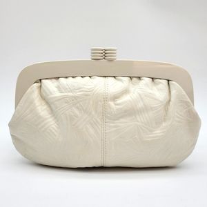 Vintage Eaton small white detailed leather kiss lock closure clutch purse